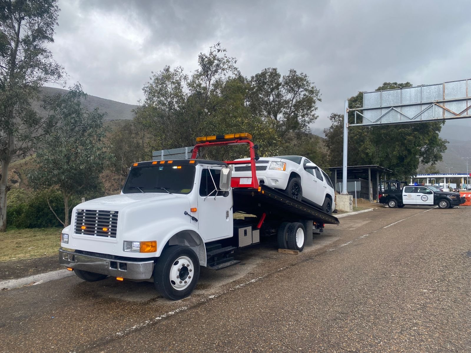 Grúa de plataforma en Baja California - Grúas Higareda