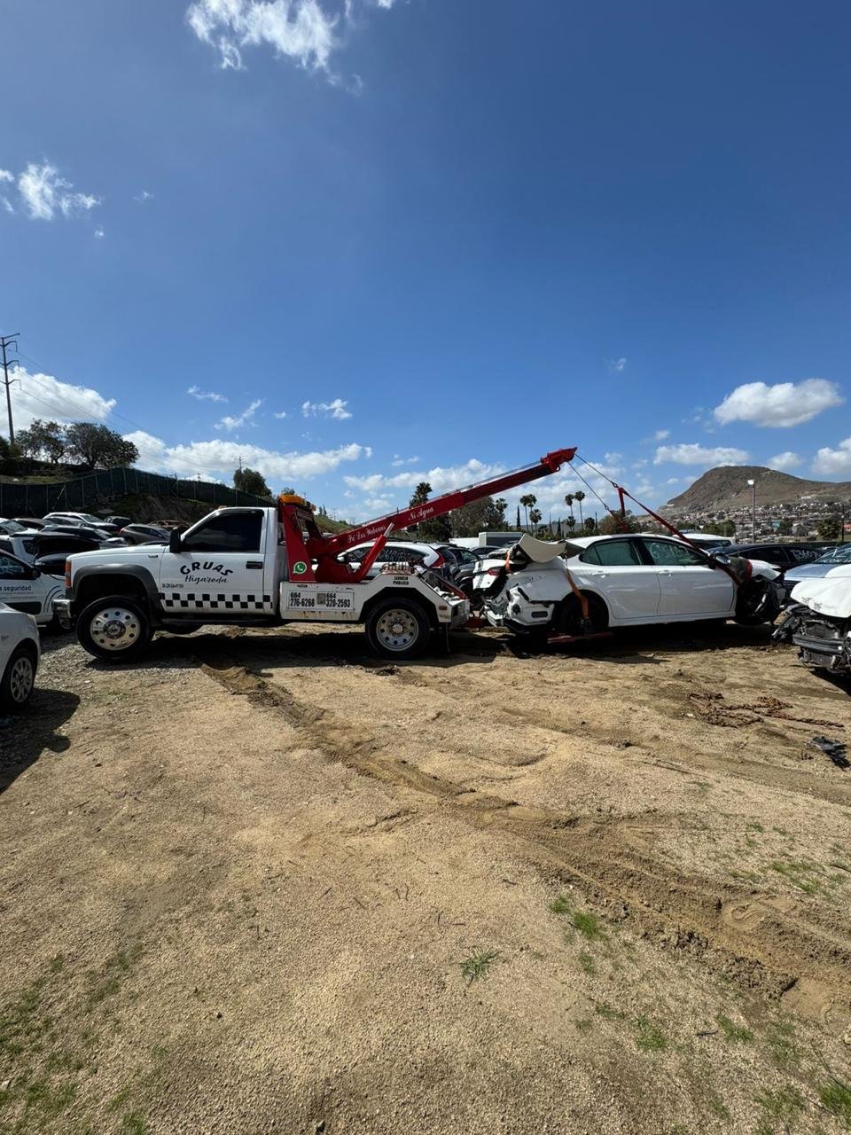 Grúa de plataforma en Baja California - Grúas Higareda