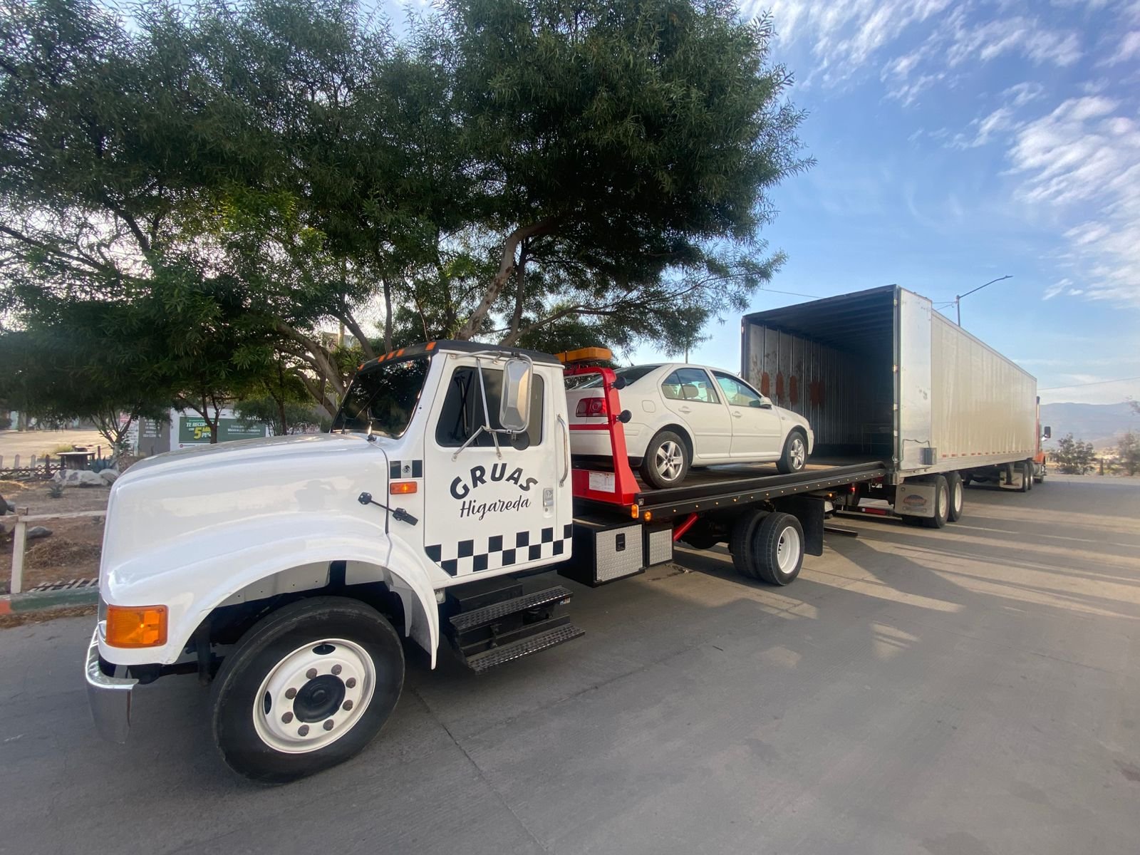 Servicio de grúa en Ensenada - Grúas Higareda